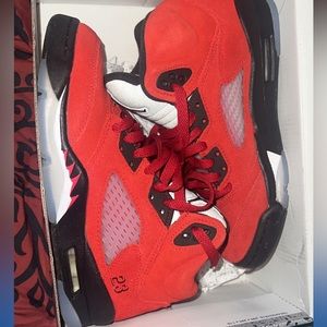 Air Jordan 5 Retro. Red and black, size 6 1/2